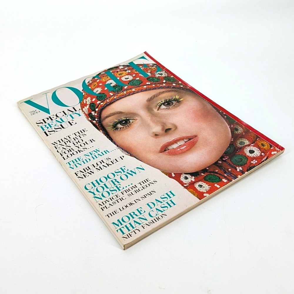 Vogue Magazine October 1 1970 Special Beauty Issue Vintage Karen Graham Vintage